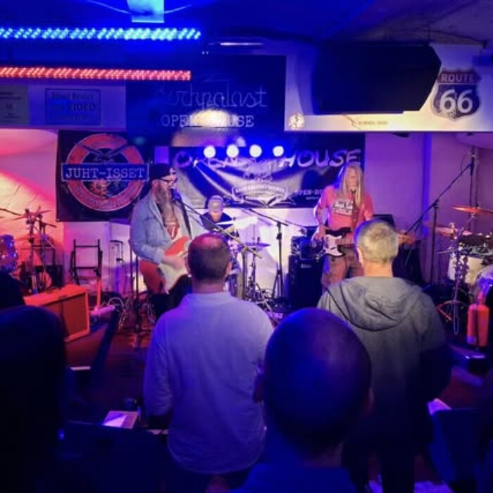 BAND 1